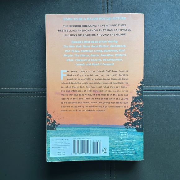 Where The Crawdads Sing by Delia Owens - Picture 2 of 4